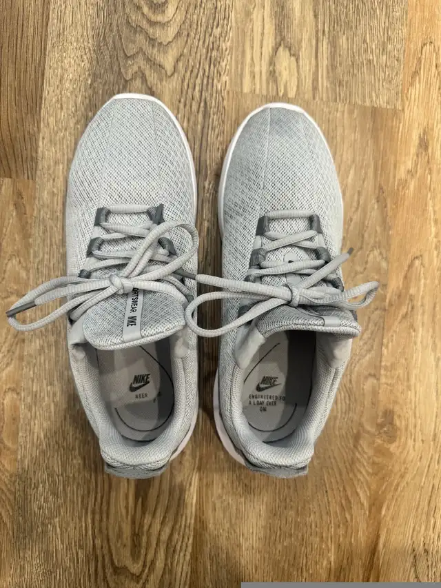 Nike men’s sneakers size 7.5 in Men's Shoes in Calgary - Image 7