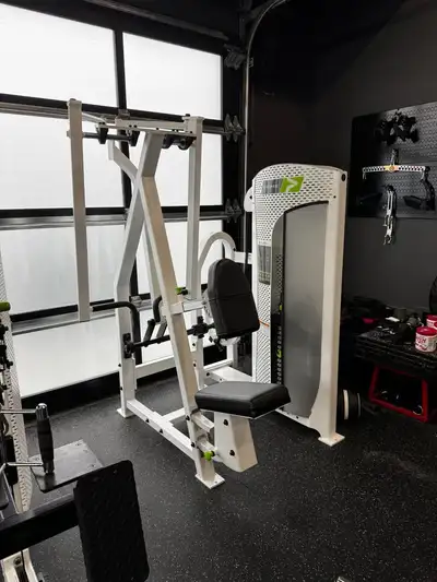 Prime Fitness Hybrid Seated Row (Selectorized), View more