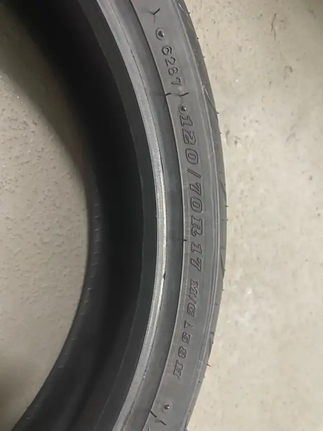 Dunlop Sportmax Motorcycle Tires in Motorcycle Parts & Accessories in Ottawa - Image 9