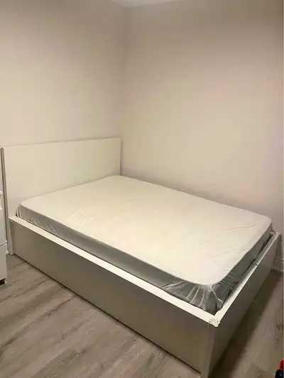 Inbox for price and more details #BedFrame #MattressSale #BedBox #BedroomFurniture #CanadaDeals #Bed...