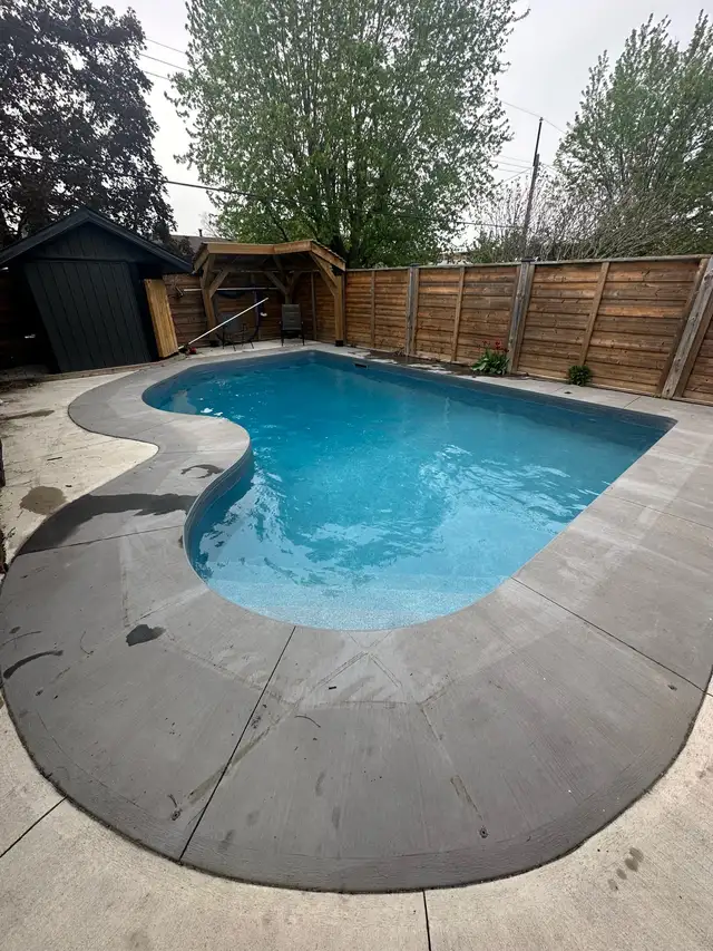 Pool Close and Clean in Hot Tubs & Pools in City of Toronto - Image 8