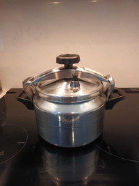 6 litre pressure cooker 