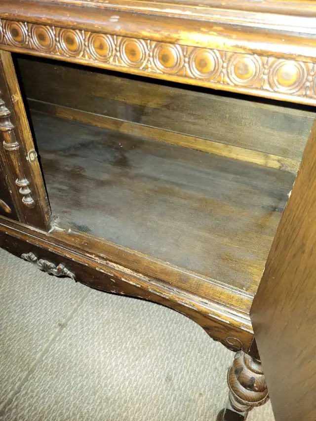 Rare Antique Hutch in Hutches & Display Cabinets in Belleville - Image 6