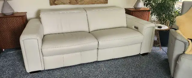 Premium leather sofa recliner 
