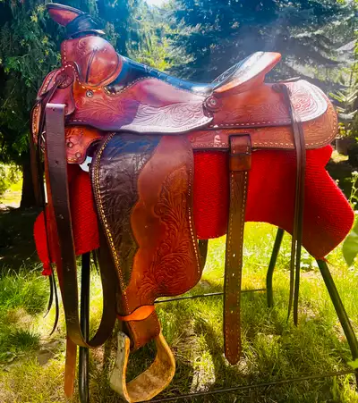 beautiful Eamore western  saddle, View more