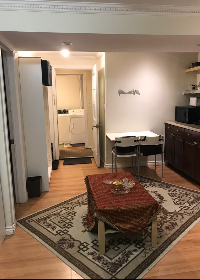 Bachelor basment appointment for rent hwy 7&yonge Long Term Rentals