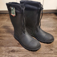 Brand  New KAMIK Rubber Boots  size 12
