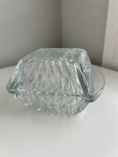 Vintage Glass Square Trinket Box w/ Lid Powder Dish Ring Storage Treasure Bathroom Vanity Candy Bowl...