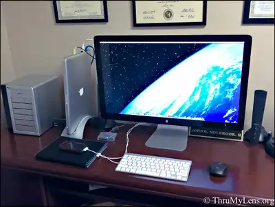Apple Thunderbolt Display, View more