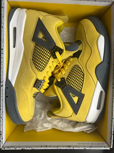 Jordan 4 Lightning 2021 10.5, View more