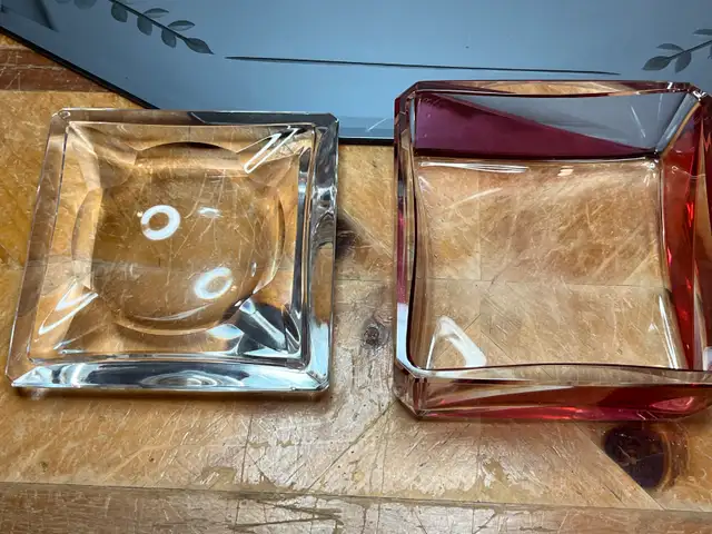 Val St Lamberts Art Glass Lidded Box62863258172035124