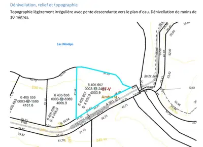 Ce terrain boisé d'Amherst offre un refuge paisible avec une topographie légèrement irrégulière et u...