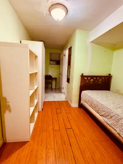 Move in September 1st 416-8792933 TEXT or Call Room in York University village, 41 Bowsfield Rd, M3J...