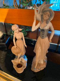 Statuettes Casades en porcelaine