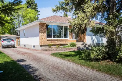 Bright and Spacious 3 Bedroom Home in Fort Garry