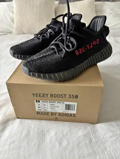adidas Yeezy Boost 350 V2, View more
