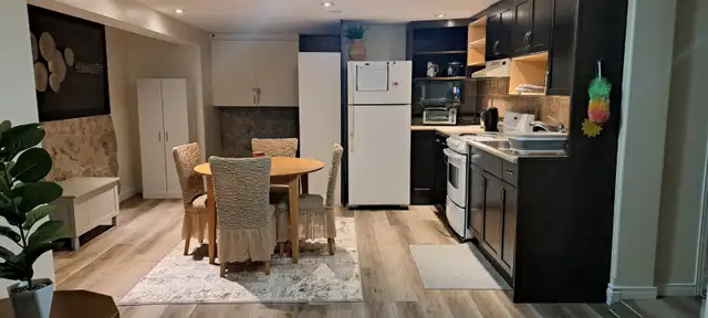 One Month Free - 1 Bedroom Unit Available October 1st