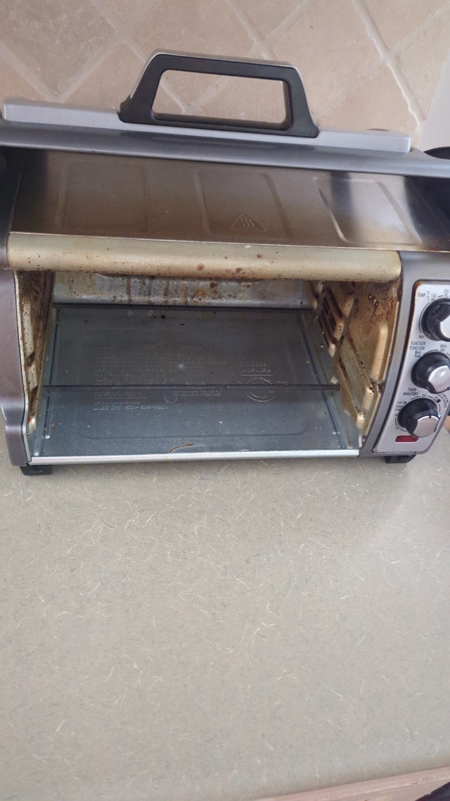 Beautiful countertop convection oven/toaster in Toasters & Toaster Ovens in Mississauga / Peel Region - Image 2