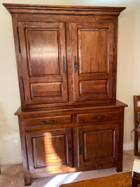 Dining room credenza and hutch