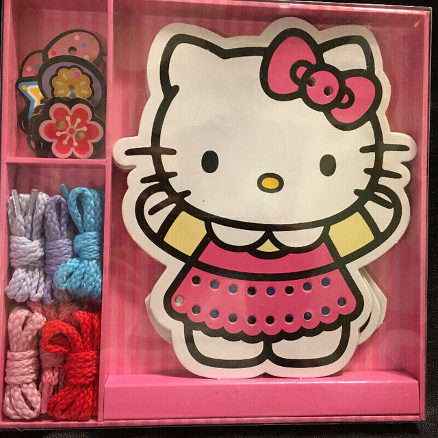 Hello Kitty Stitch & Sew 6 Lacing Cards -  New in Toys & Games in Mississauga / Peel Region - Image 3