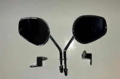 2 Miroirs de harley davidson, 10$ chacun