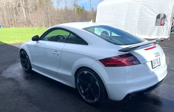 Audi TT 2.0T Quattro Coupé 2P 2014 à vendre in Cars & Trucks in Gatineau - Image 2