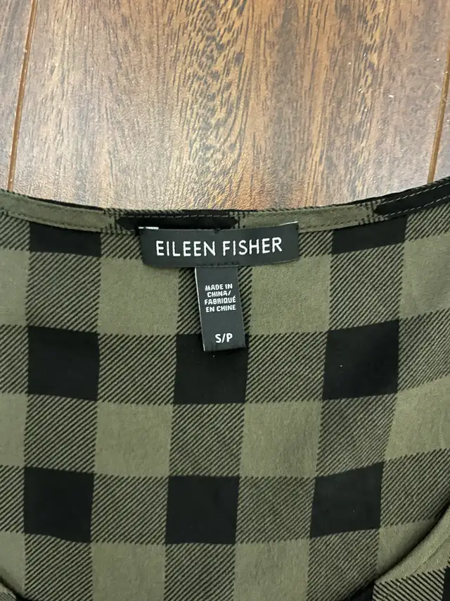 Eileen Fisher women’s small silk sleeveless tunic, olive black in Women's - Tops & Outerwear in Oshawa / Durham Region - Image 3