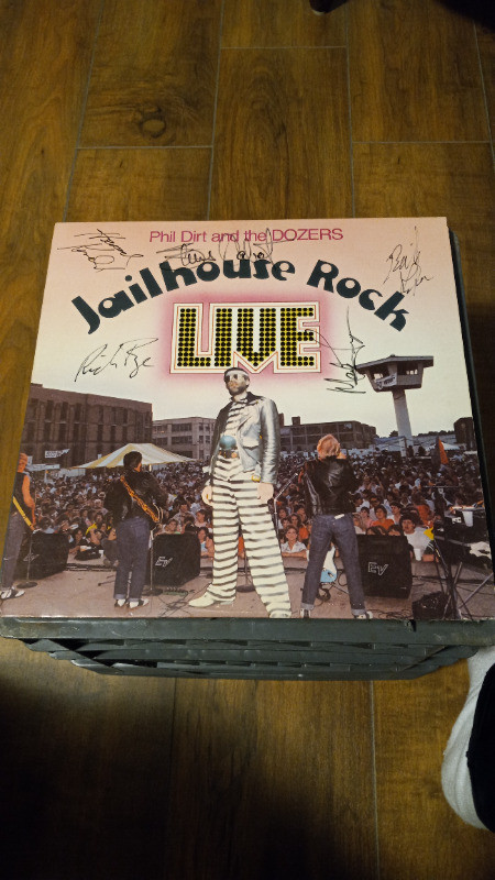 Vinyl Record Jailhouse Rock Phil Dirt and the Dozers Autographed in CDs, DVDs & Blu-ray in Trenton