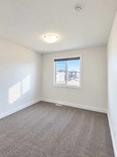 Private room for rent in a house ( Secord ) ( Available immediately) Bathroom ( shared with 1 tenant...