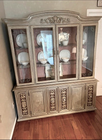 Dining room set, hutch, six chairs