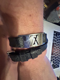 Louis Vuitton braclet 