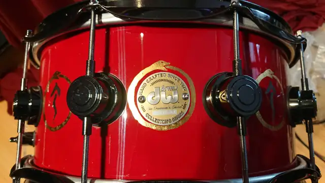 NEIL PEART DW SNARE DRUM SNAKES & ARROWS in Drums & Percussion in Windsor Region - Image 9