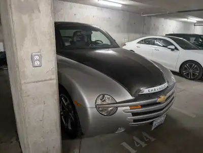 Rare 6-speed manual SSR with only 50,000 km. Garage kept and regularly maintained at a Chevrolet dea...