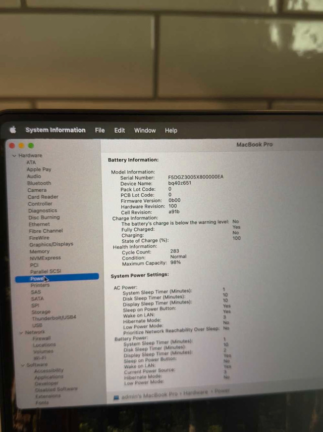 MacBook Pro 16 inch 512 gb M3 Pro 36GB ram Space Black in Laptops in Markham / York Region - Image 2