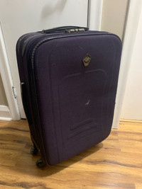 Travel luggage /suitcase
