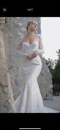 Wedding dress Long sleeve -Martina liana 1429Size 10 (bridal siz