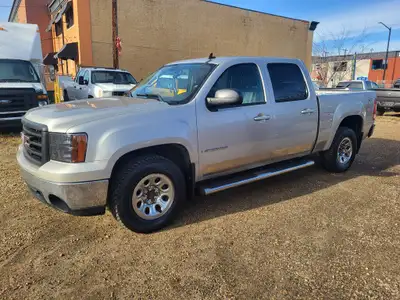 Runs and drives strong 4x4 engages with no issues No warning lights on the dash Regular maintenance...