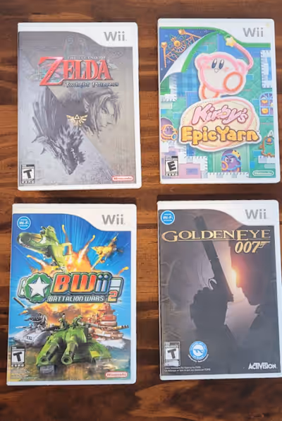 Wii games, all in good condition and every game comes with their manuals. Zelda Twilight Princess: $...