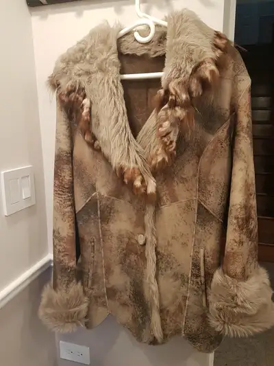 women's 3/4 shearling winter jacket in new condition, View more