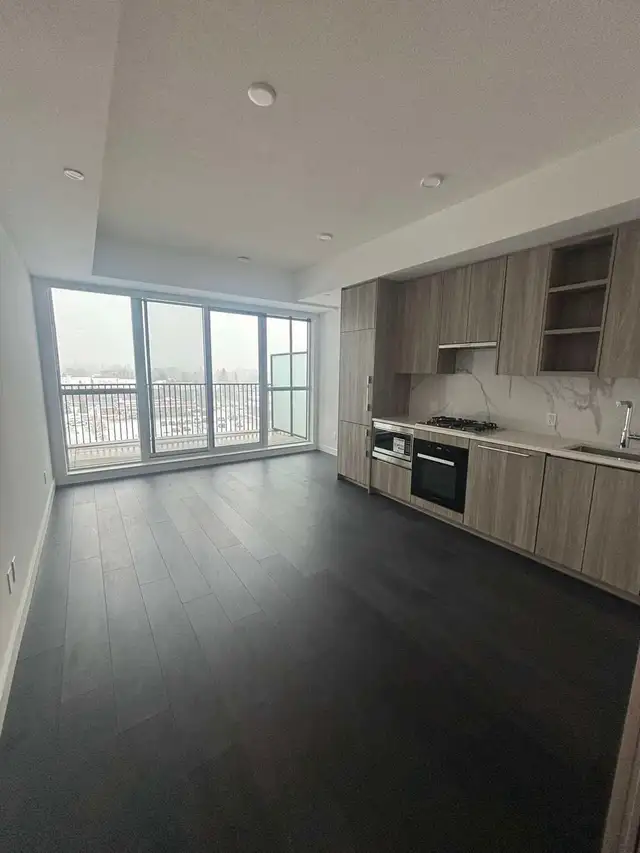 SELLING LOSS  - ASSIGNMENT 1+DEN+ 2 BATHS KING’s LANDING in Condos for Sale in City of Toronto - Image 6