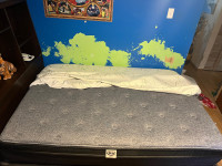 Double mattress with frame 