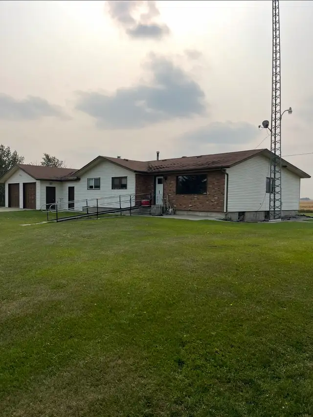 HOUSE FOR SALE - TO BE MOVED
