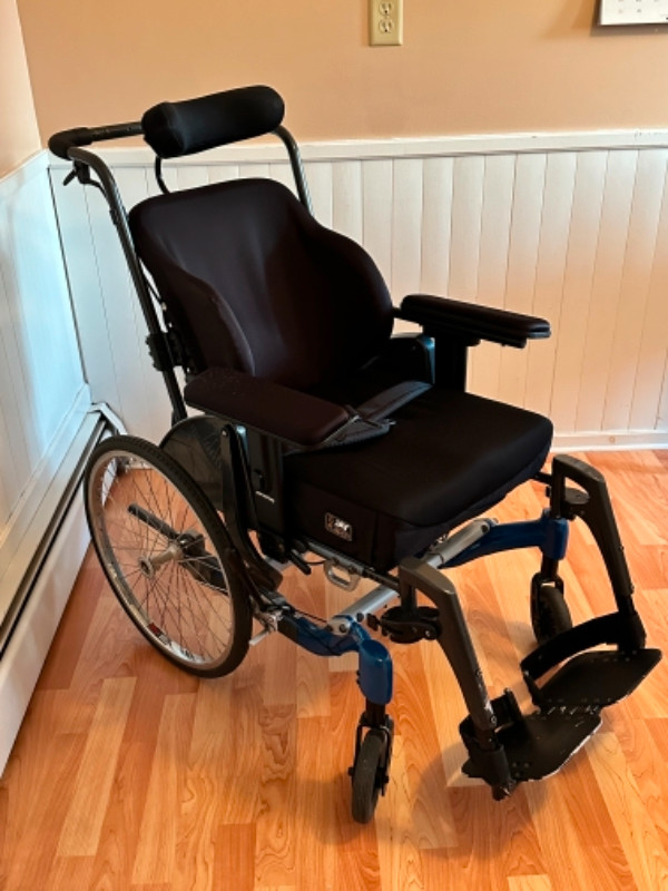 Fuse T50 Mobility Chair $1600  (obo) in Health & Special Needs in Saint John - Image 3