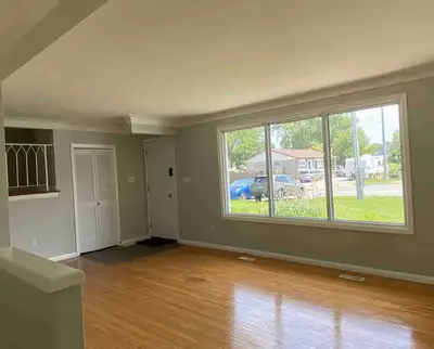 Move-in Ready!!! Most Sought Lakeshore Neighborhood; Top Rated Schools; Communities; Local Public Tr...