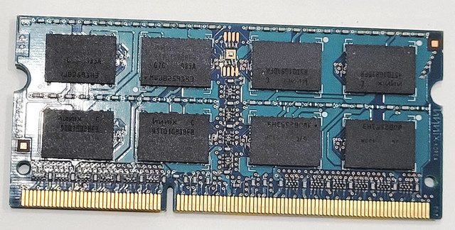 AddOn 2GB DDR3-1066 AA1066D3D7/2G SODIMM Laptop RAM 204pin PC3-8 in Laptop Accessories in City of Toronto - Image 3