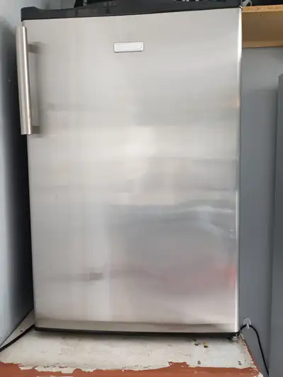 Frigidaire compact, View more