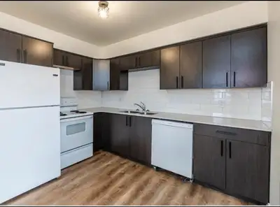2 bedroom 1 bath upper suite for rent