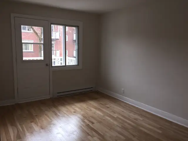 Très beau 4 ½ - 6925 Bloomfield