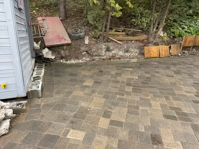 INTERLOCKING AND LANDSCAPING575591536018083845