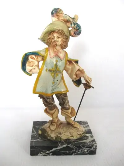 AUTHENTIQUE c. 1960 FIGURINE MARBRE CARRARA...MOUSQUETAIRE, View more